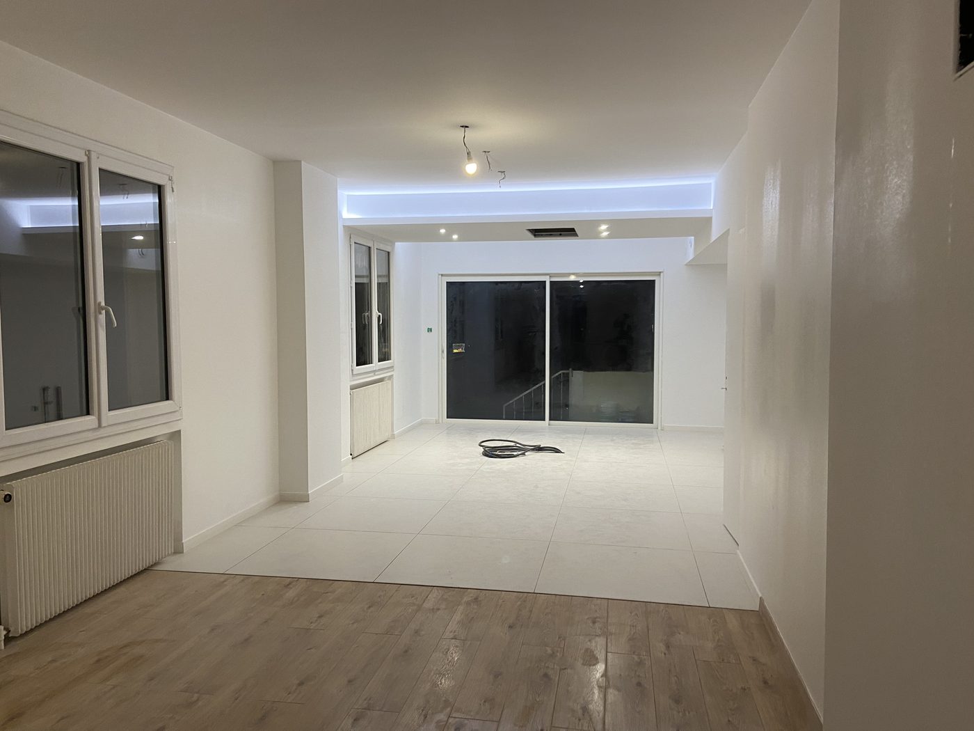 Plâtrerie corniche lumineuse LED faux plafond – Technibat